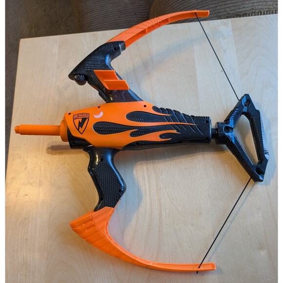 ❄️Nerf N-Strike Blazin Bow Blaster - Picture 1 of 2